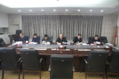 省住建厅党组理论学习中心组学习讨论贯彻党的